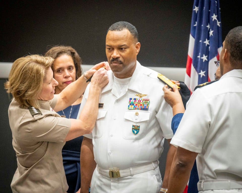 La embajada de los Estados Unidos en Santo Domingo informó que esta será la primera visita de Holsey al país desde que asumió el mando del Comando Sur en noviembre de 2024.