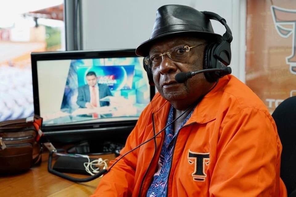 Muere Juan Báez, veterano narrador deportivo
