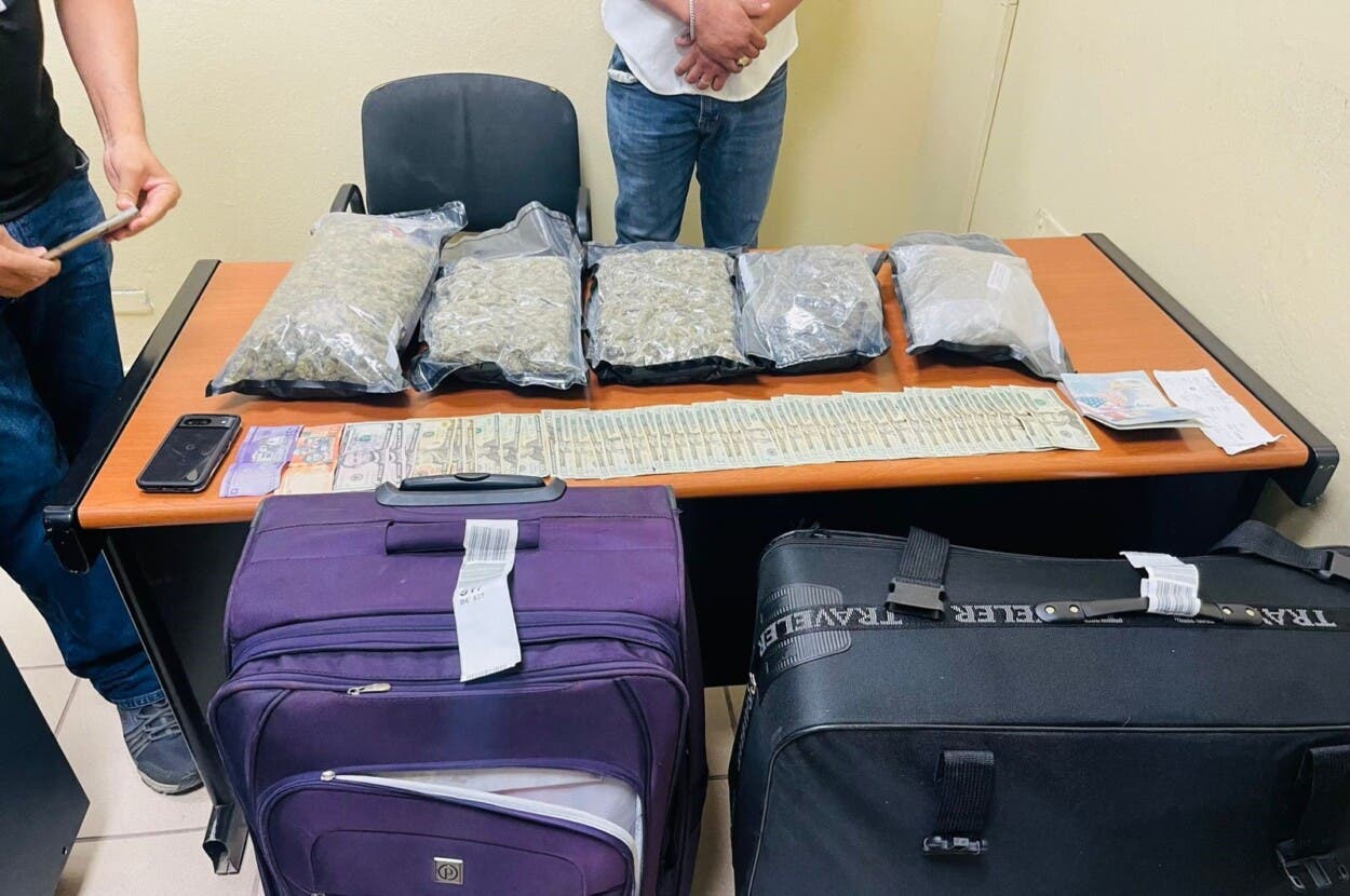 Incautan marihuana en aeropuerto, un estadounidense detenido