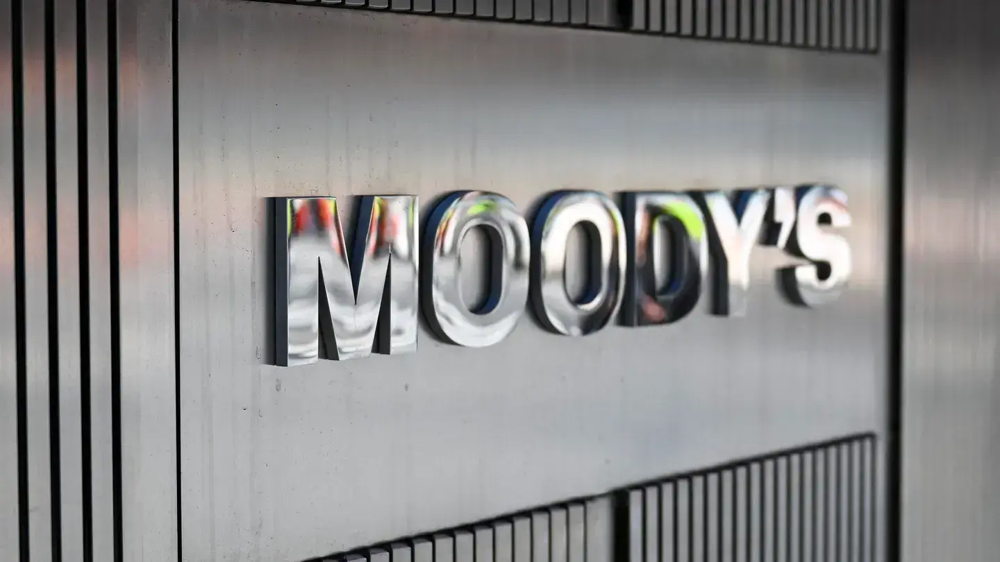Moody’s mejora la calificación del país