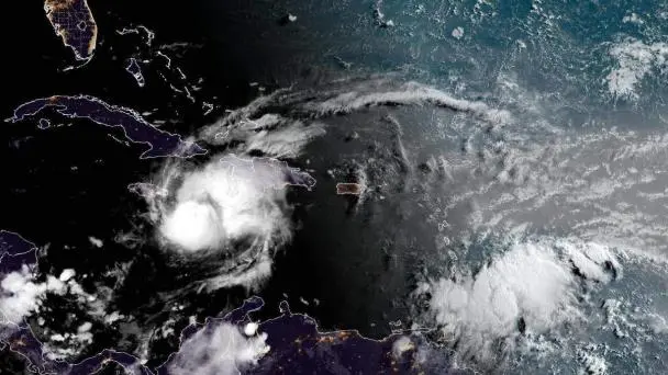 Onda tropical se desplaza por el sur del Caribe sin señales de desarrollo ciclónico