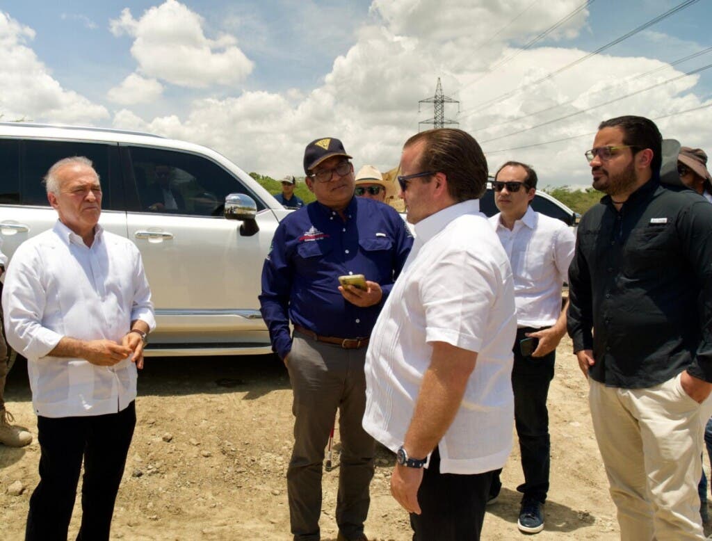 El ministro de la Presidencia, José Ignacio Paliza, visitó el lugar donde se construirá la Ciudad Antonio Guzmán