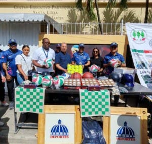 Entidades gubernamentales impulsan el deporte en Las Matas de Farfán