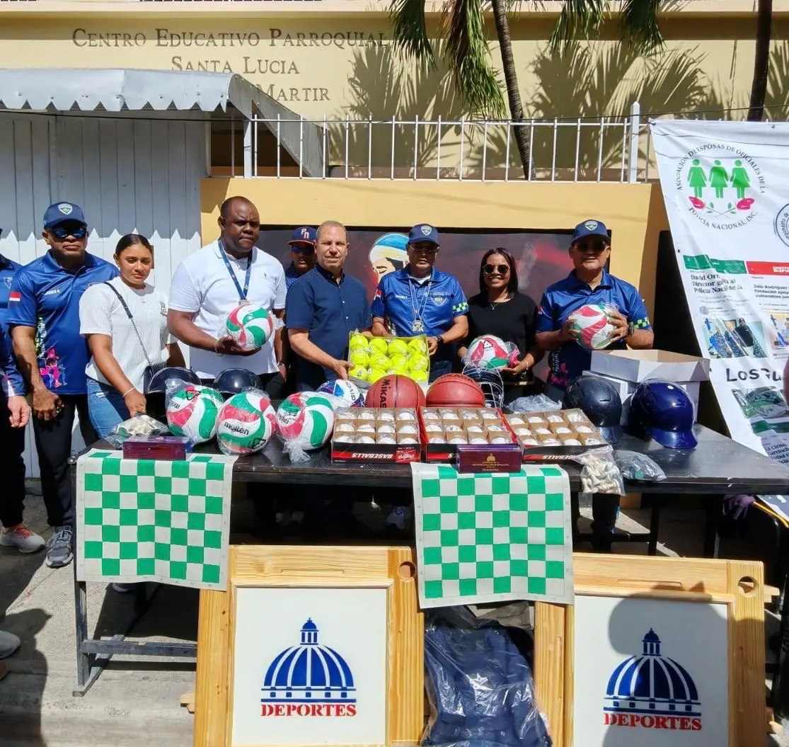 Entidades gubernamentales impulsan el deporte en Las Matas de Farfán