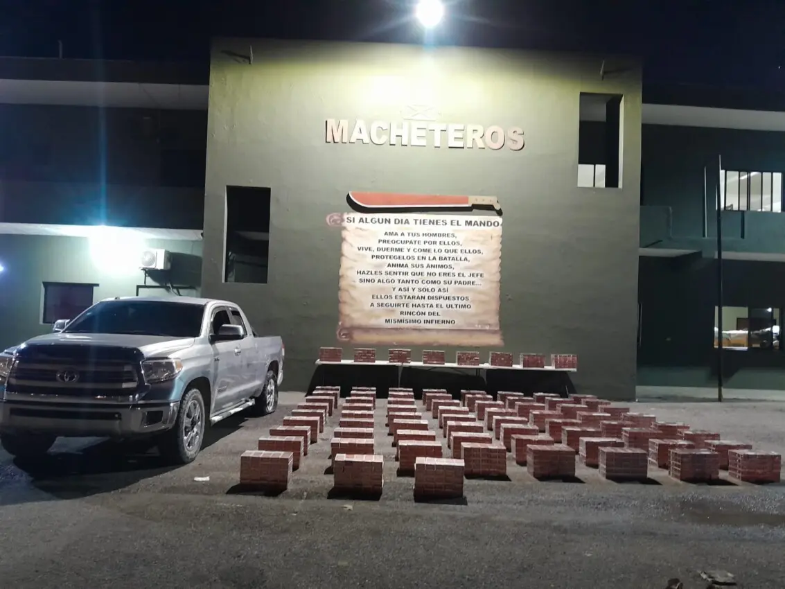 Ocupan 375,000 cigarrillos ilegales en operativo militar en Montecristi