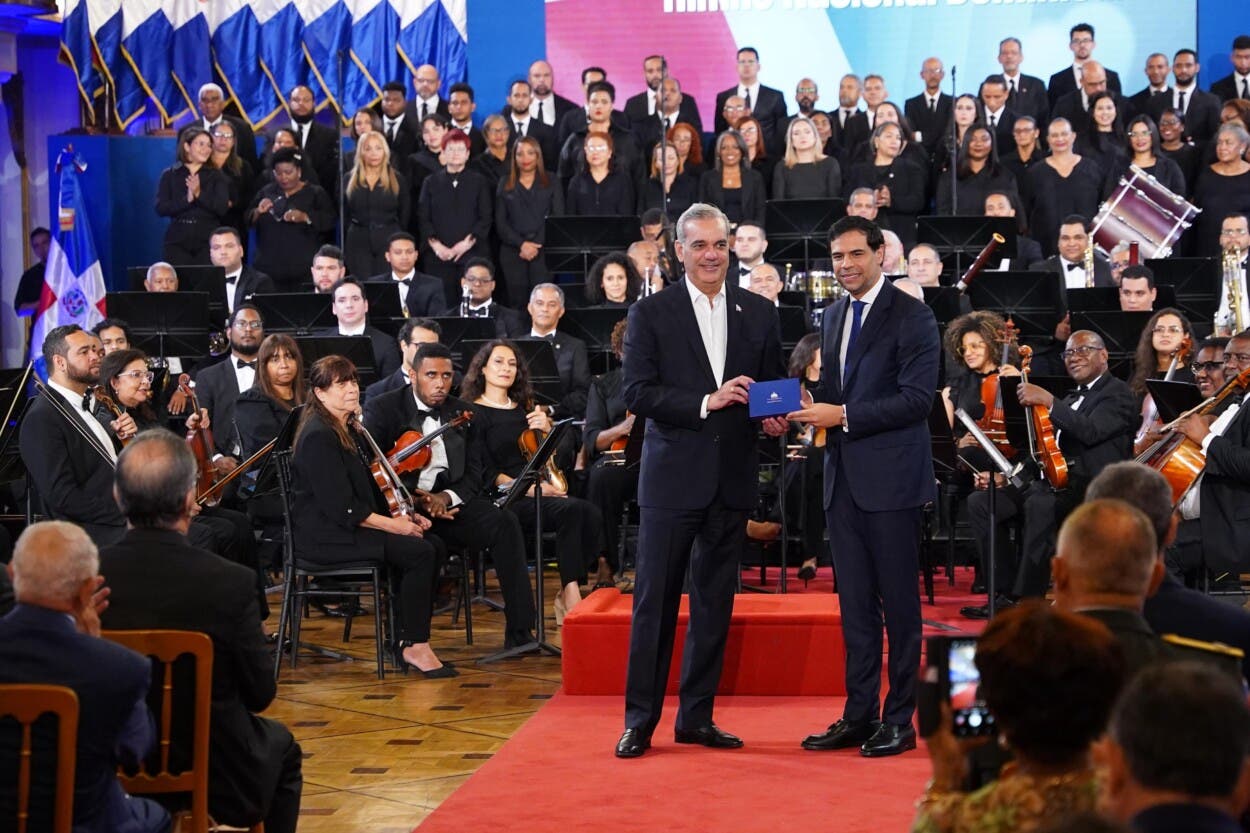 150 músicos y la más alta tecnología para grabación de Himno Nacional