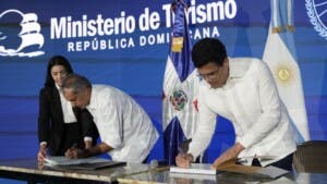 Acuerdo turístico entre Argentina y República Dominicana: un impulso sin precedentes