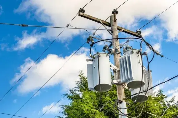 Instituto de Energía de la UASD atribuye déficit eléctrico a retrasos entrada de nuevas plantas