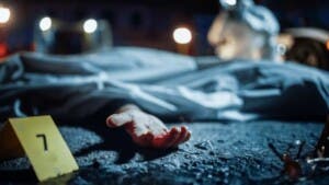 Horror en Mao: hallan cadáver de joven dentro de un cubo