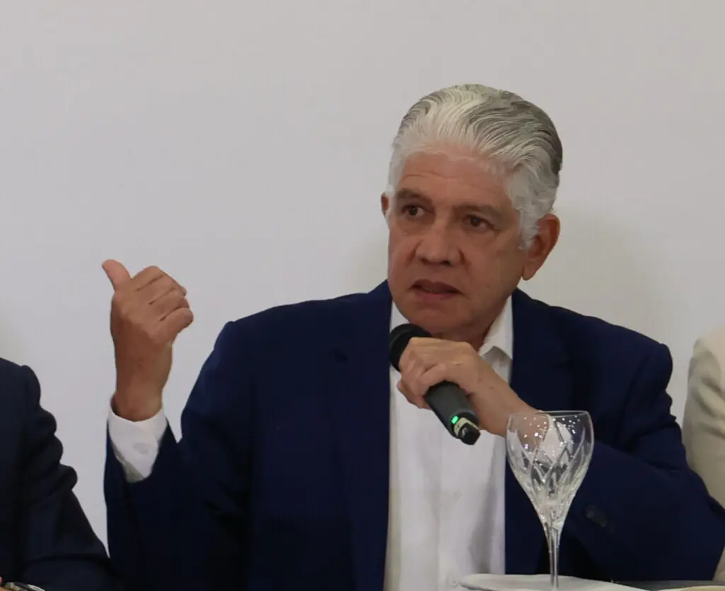 Luis Abinader a Leonel Fernández: “No sé qué se hizo con la negociación que él firmó con Aerodom”