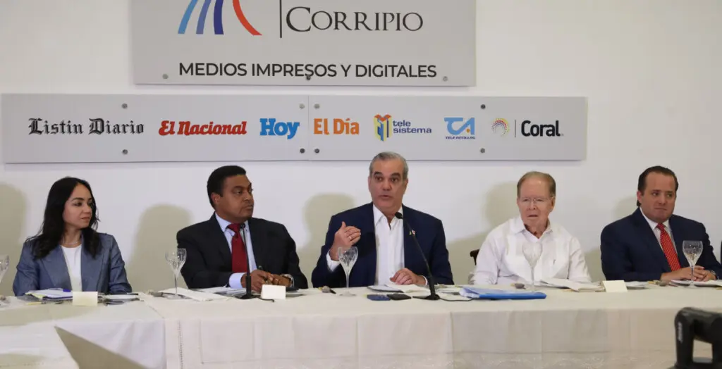 Luis Abinader a Leonel Fernández: “No sé qué se hizo con la negociación que él firmó con Aerodom”