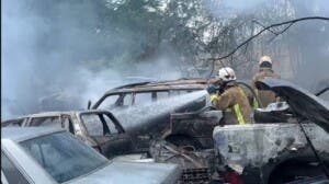 Impactante incendio en San Francisco de Macorís: más de 60 autos perdidos