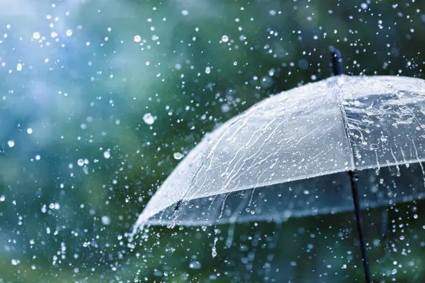 Onda tropical y vaguada seguirán provocando lluvia en algunas zonas dominicanas