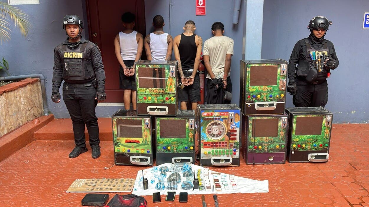 Policía incauta drogas y equipos durante operativo en  Los Ríos