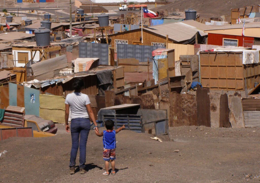Aunque en términos porcentuales la región Sur continúa con la mayor tasa de pobreza, el volumen absoluto de personas en situación vulnerable en las zonas urbanas.