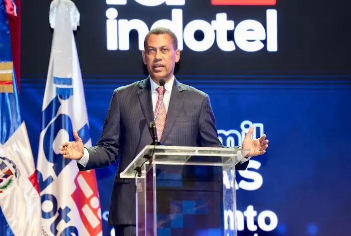INDOTEL lanza 30 mil becas para impulsar el futuro digital de República Dominicana