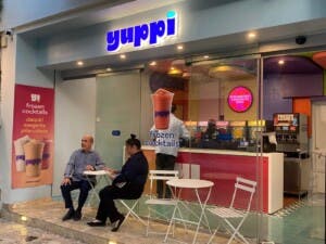 Yuppi llega a la Zona Colonial con una refrescante propuesta de frozen cocktails