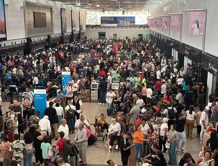 Restablecen gradualmente operaciones en el AILA tras fallo eléctrico