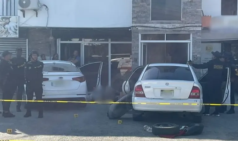 Investigan cuatro policías por cinco muertes Santiago