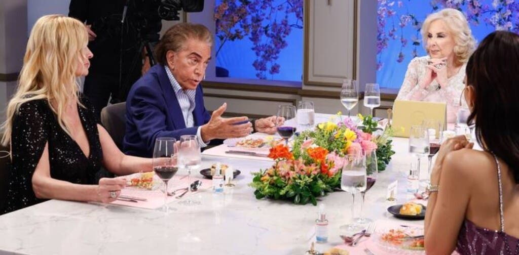 José Luis Rodríguez, El Puma, durante entrevista en el programa  “La Mesaza” de Mirtha Legrand.