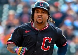 Abucheos en el Comerica Park: José Ramiréz lo silencia