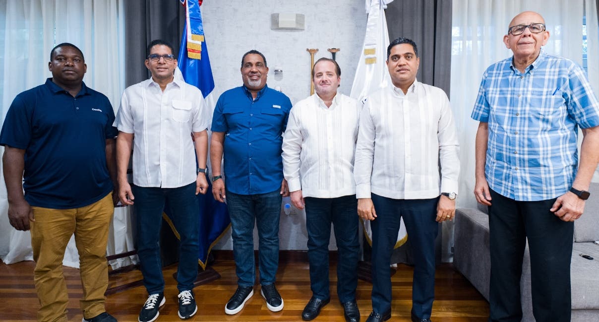 Garantizan cuidado instalación Palacio de Voleibol