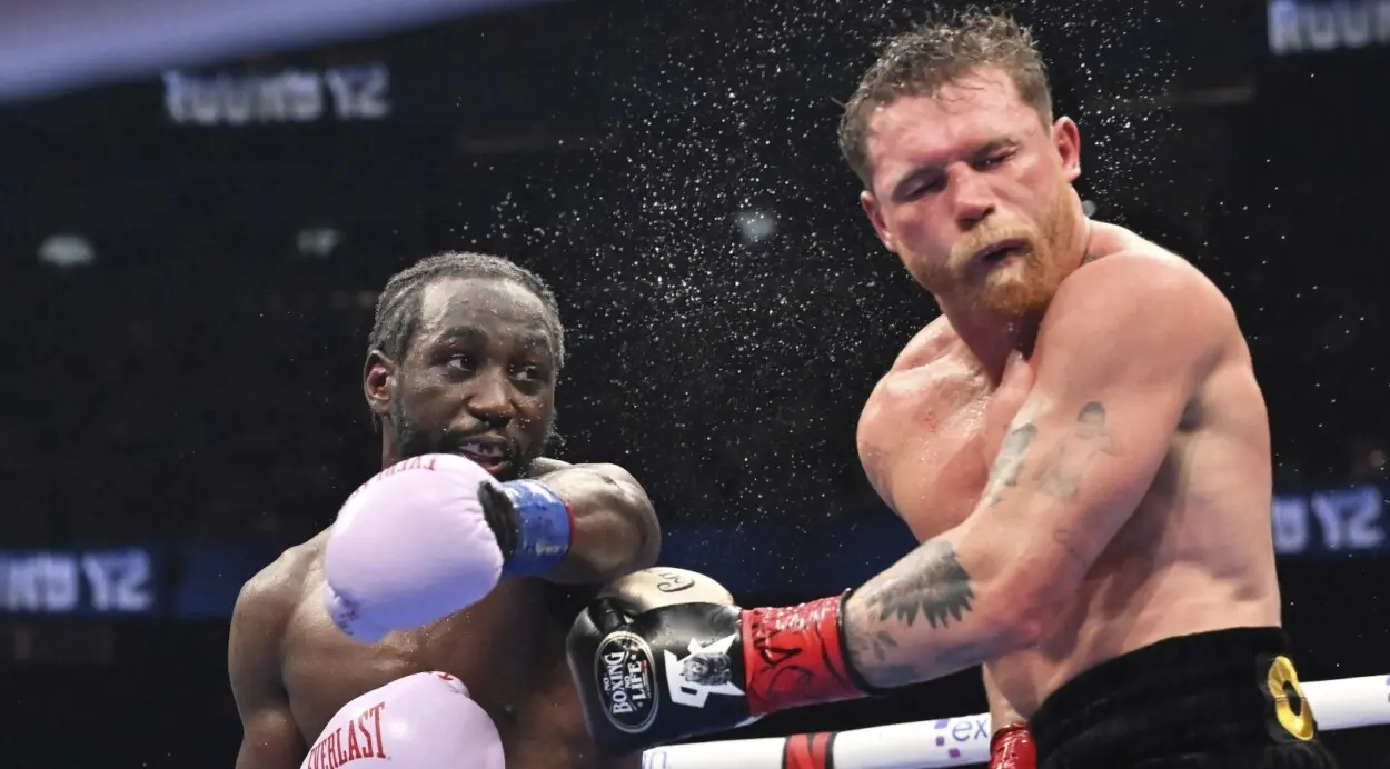 Brillantez de Crawford expone error de Canelo