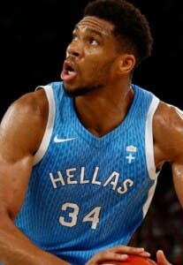 Giannis y Sengun hacen las paces tras la Eurocopa