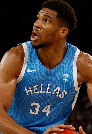 Giannis y Sengun hacen las paces tras la Eurocopa