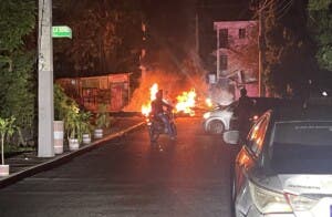 Los apagones desatan protestas con cacerolazos y quema de neumáticos en barrios GSD