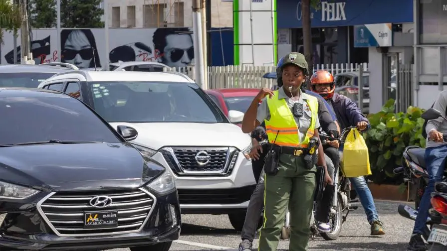 DGCP suspende licitación de la DIGESETT para compra de pitos