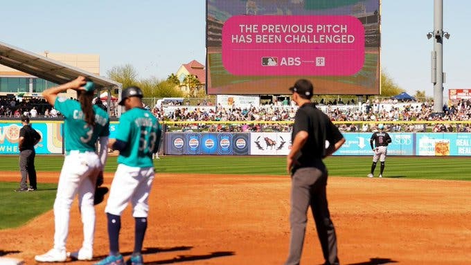 ¿Podrán los “robots” cambiar la historia del béisbol? La MLB aplicará arbitraje robótico