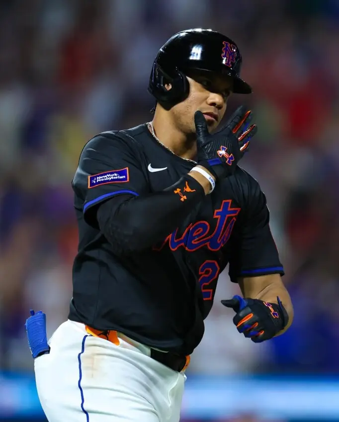Juan Soto roba su base 34 y se acerca al exclusivo club 40-40 en MLB