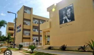 Minerd cancela directora del liceo Pedro Mir y asume gestión temporal