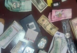 Detienen a haitiano con más de un millón en dólares falsos!