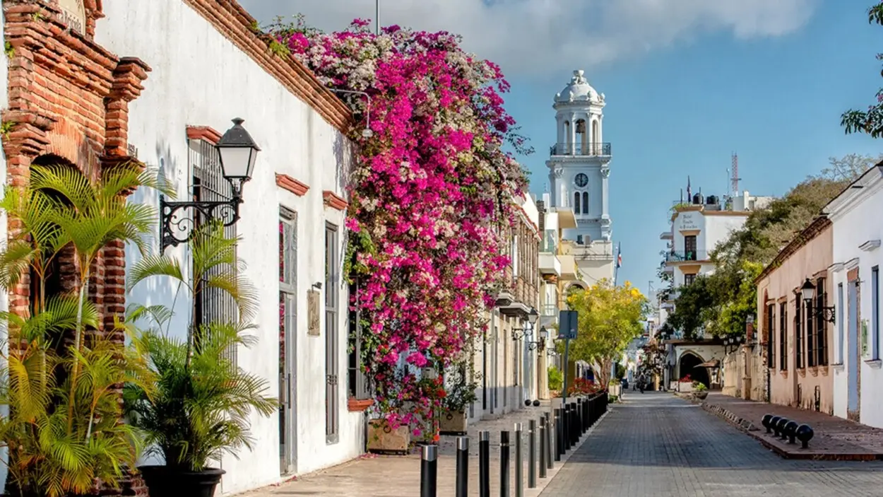 ¿Por qué  la Ciudad Colonial se convierte en  primer Destino Turístico Inteligente de RD?