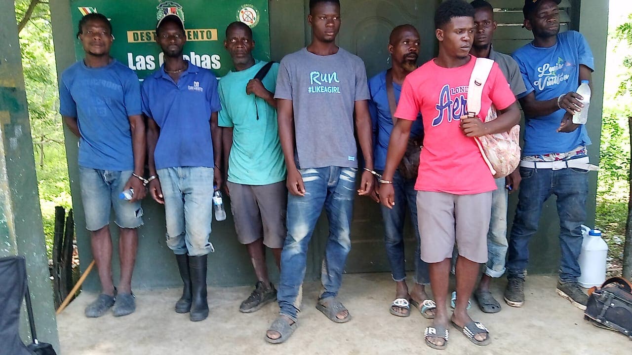 Detenciones masivas en Mao: 49 haitianos arrestados por el ERD