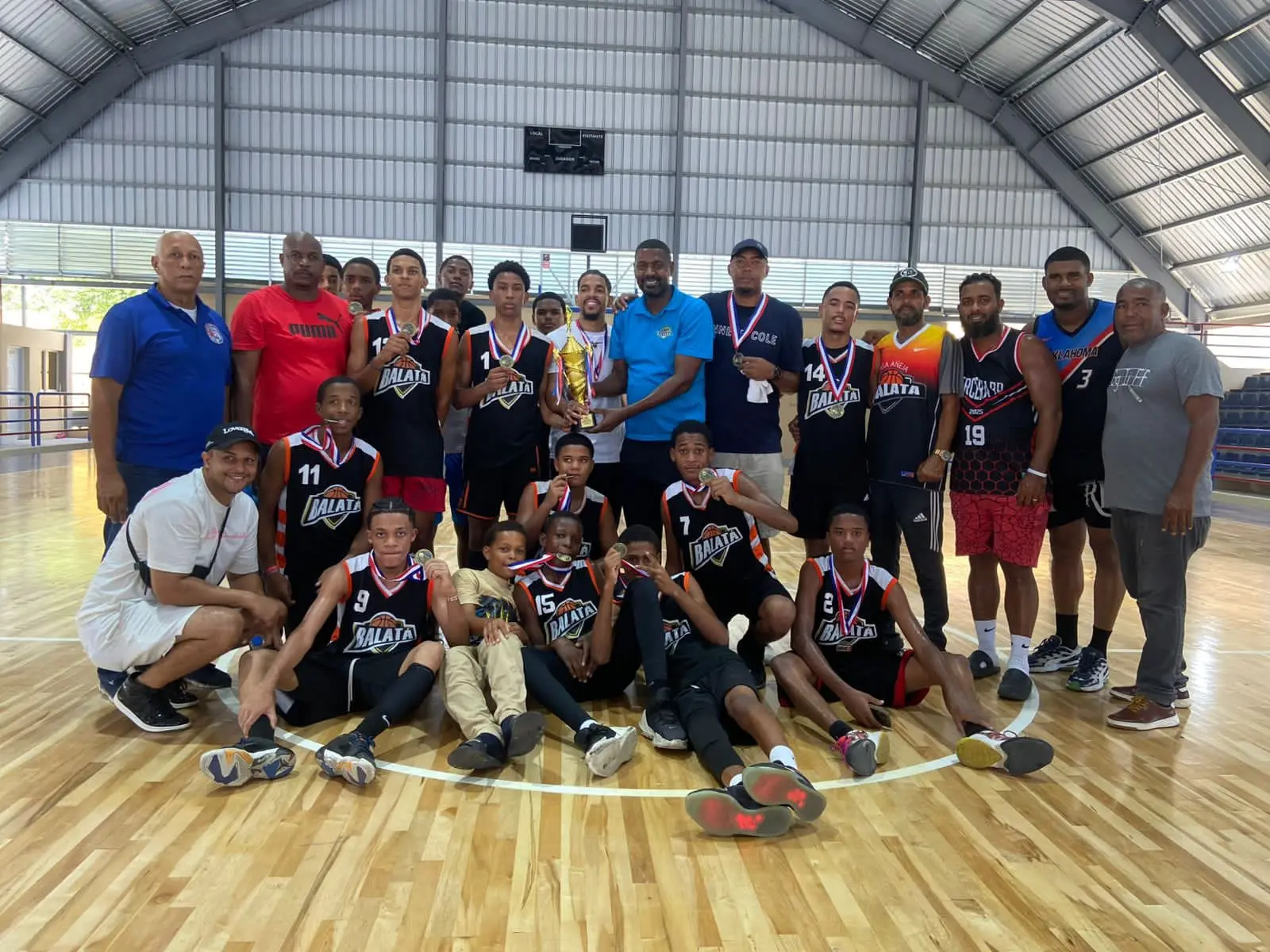 Club Balata conquista torneo de baloncesto infantil de la provincia Santo Domingo