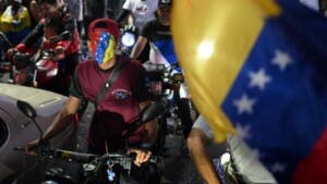 Chavistas se movilizan en Caracas dispuestos a «defender» a Venezuela de EE.UU.