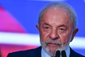 Lula promulga ley que limita redes sociales a menores y lanza mensaje a Trump
