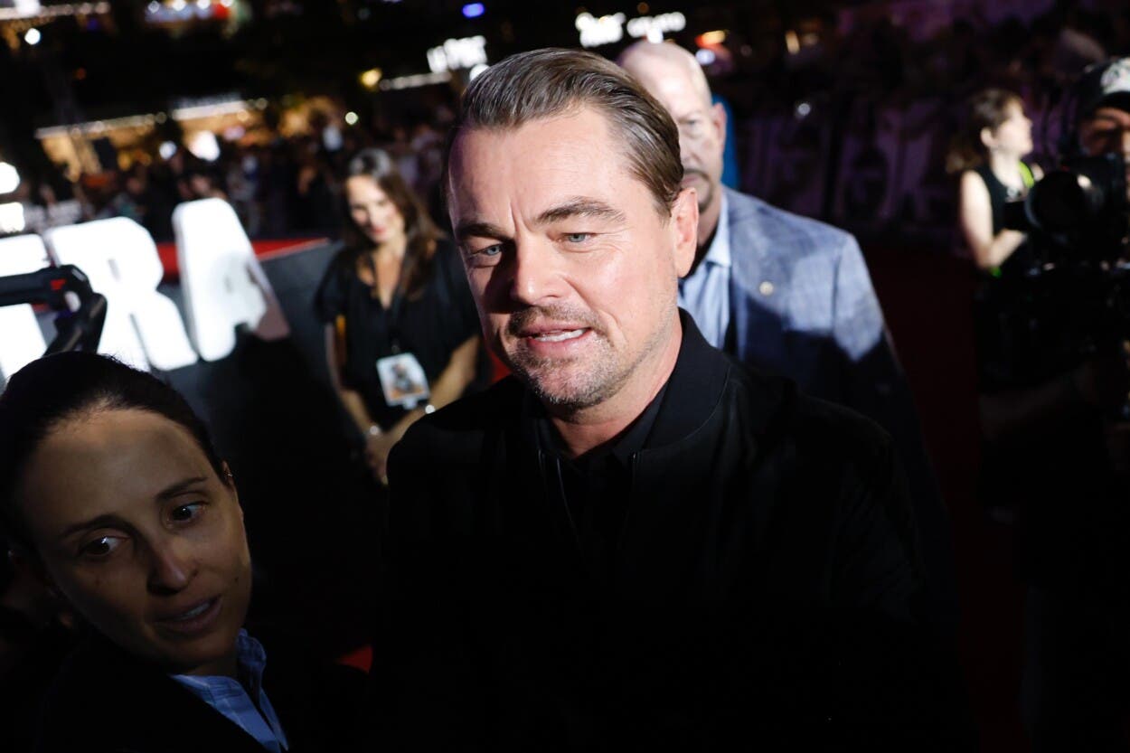 Entre la esperanza y el caos: DiCaprio habla del mundo actual en su nueva obra