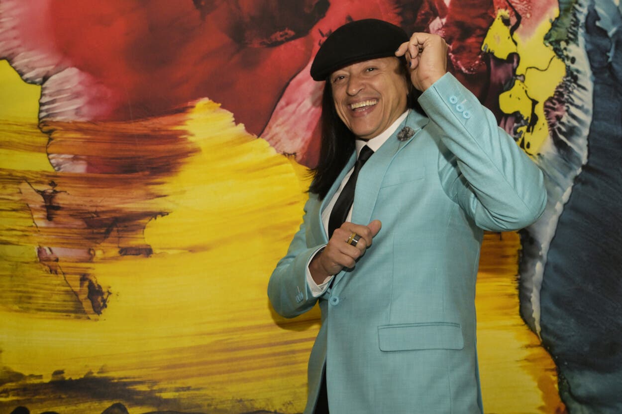 Elvis Crespo celebra su mejor momento: «Mi misión es ser y hacer feliz»