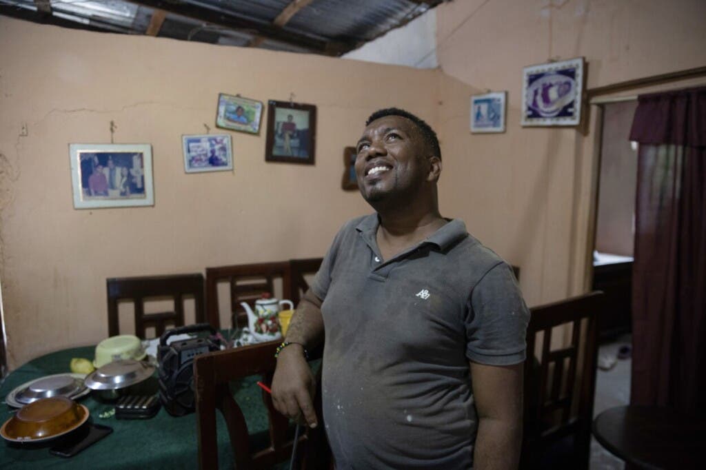 El drama de los dominicanos deportados: sueños rotos y esperanzas