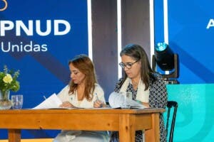 PNUD y ASONAHORES firman acuerdo por un turismo sostenible e inclusivo en República Dominicana