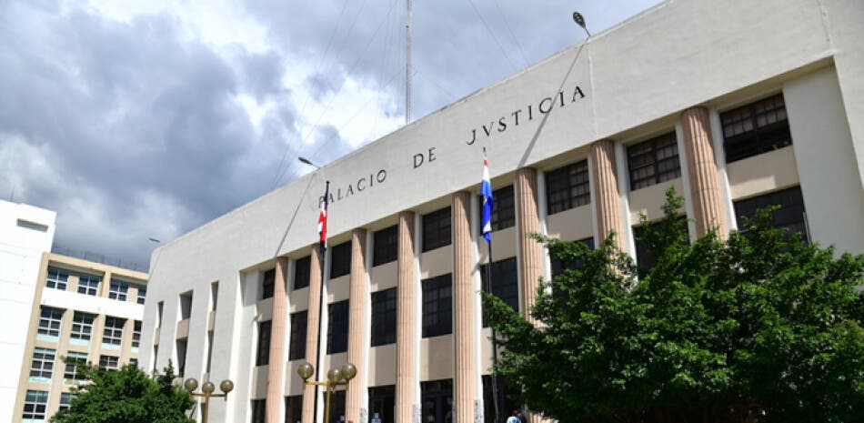 Golpe al fraude digital: juez envía a prisión red comercializaba señales digitales