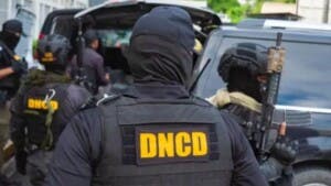 Hombre buscado por red de lavado vinculada al narcotráfico se entrega a las autoridades