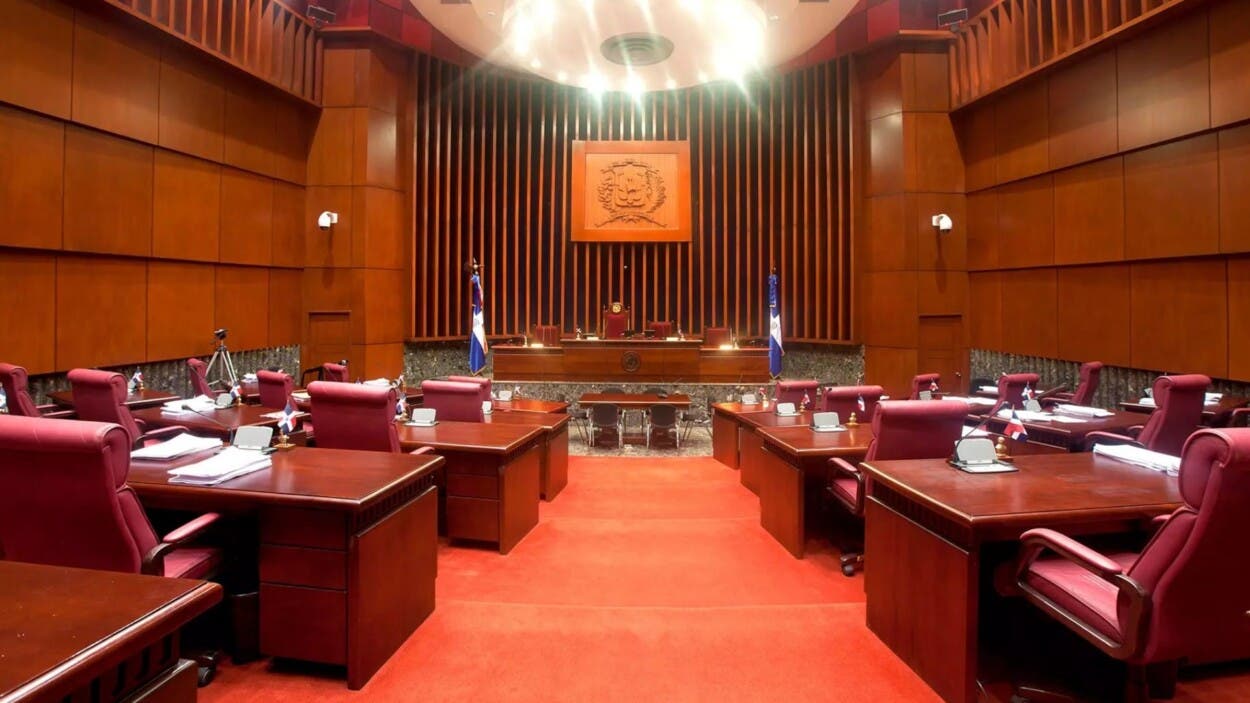 Senado convoca sesión para este martes y ratifica acuerdo de cooperación con el Tribunal Constitucional