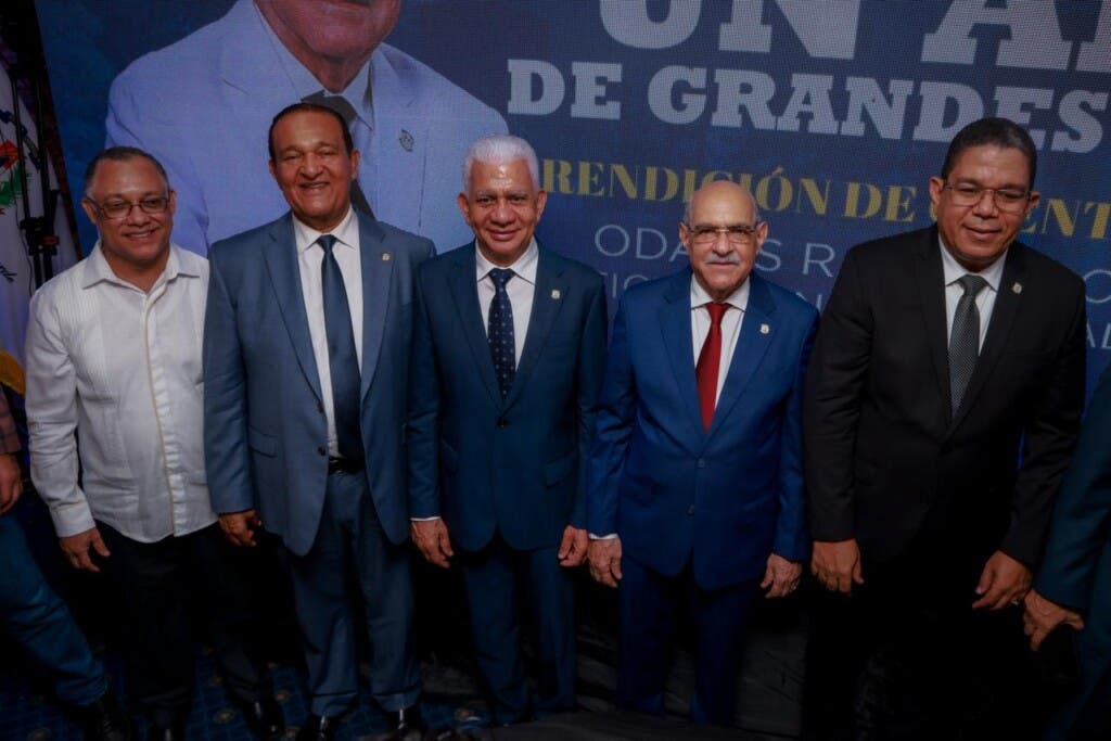 Senador de Valverde presenta logros y retos de su primer año de gestión