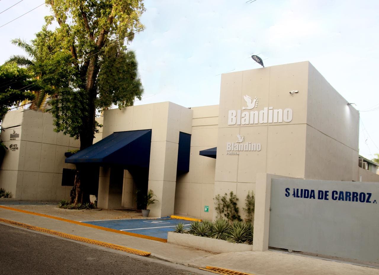 Blandino renueva instalaciones de su capilla en el sector Herrera del municipio Santo Domingo Oeste