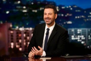 Jimmy Kimmel regresa a la televisión tras polémica por comentarios sobre Charlie Kirk
